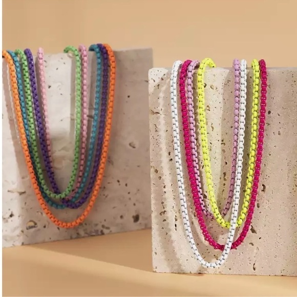 Purple box chain necklace - Picture 6 of 6